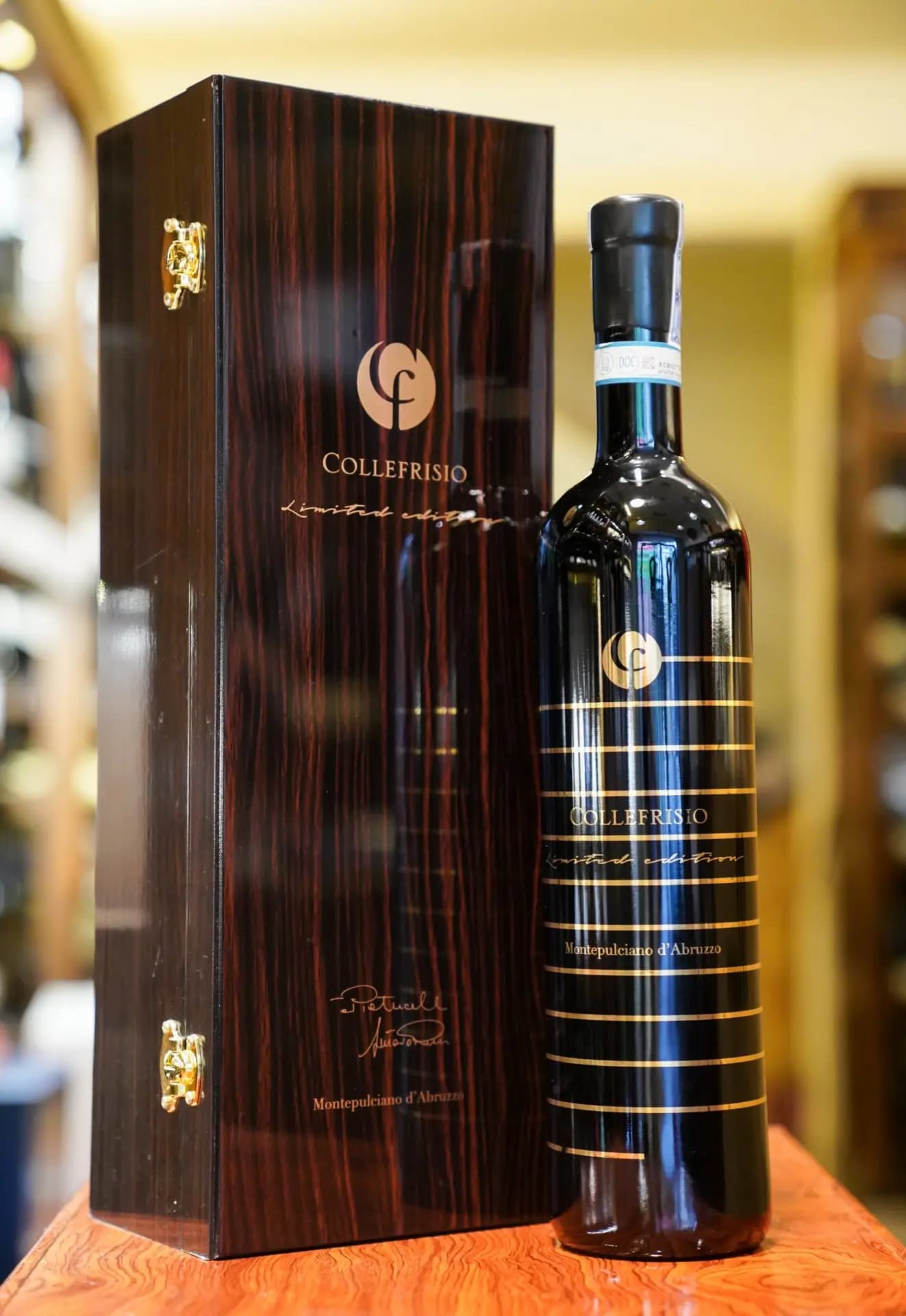 Ruou Vang Y Collefrisio Limited Ten Vintages 15l 5