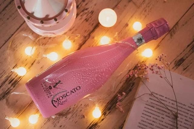 Ruou Vang Y Moscato Cavatina Rose 6