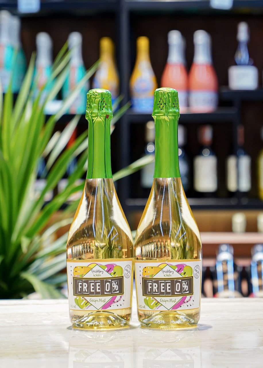 Free 0 White Sparkling 3