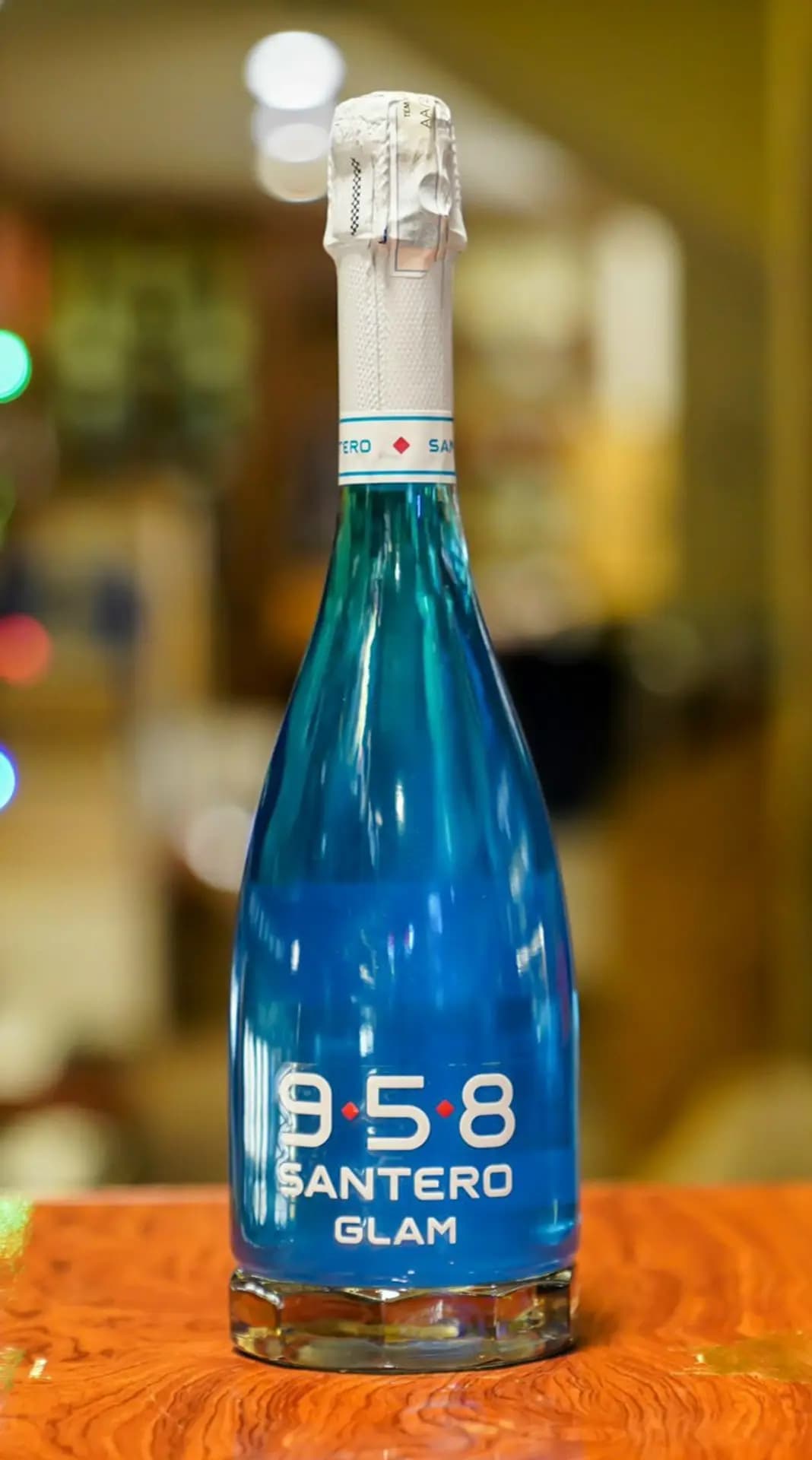 Ruou Vang Y Sparkling Santero Glam Blue 3